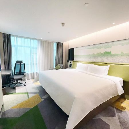 Hampton By Hilton Guangzhou Tianhe Sports Center Hotel Exterior photo